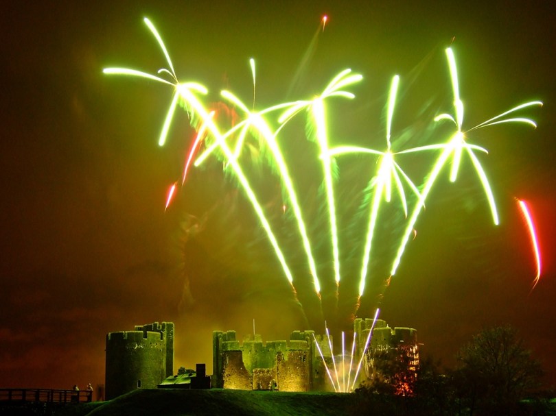 Bonfire Night w Caerphilly Castle