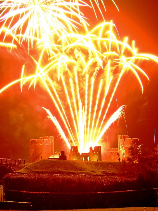 Bonfire Night w Caerphilly Castle