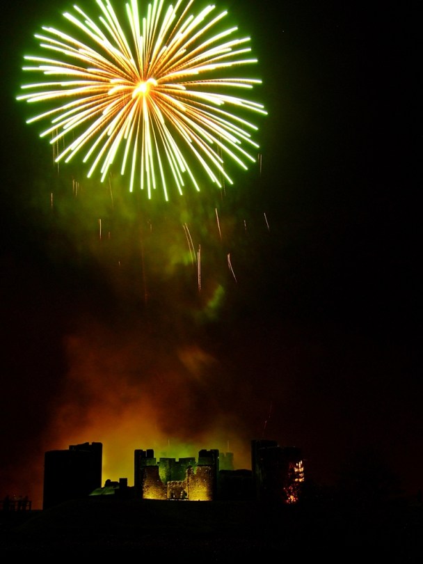 Bonfire Night w Caerphilly Castle