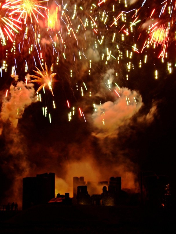 Bonfire Night w Caerphilly Castle
