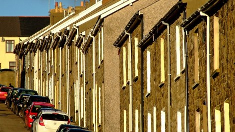 Strome, wąskie i zabudowane maleńkimi domami uliczki, to architektoniczny znak rozpoznawczy Dolin