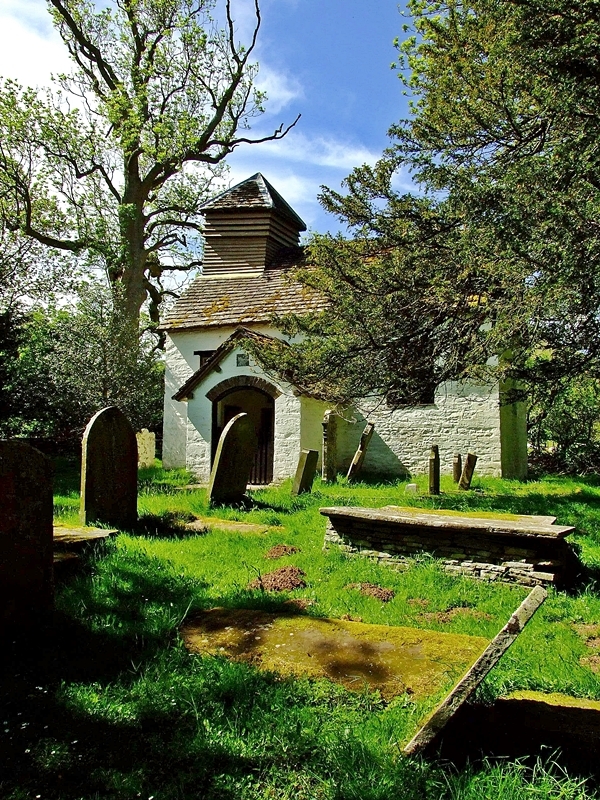 St. Mary's Church w Capel-y-ffin