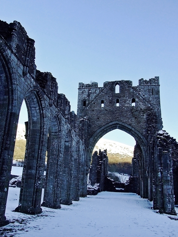 Llanthony Priory