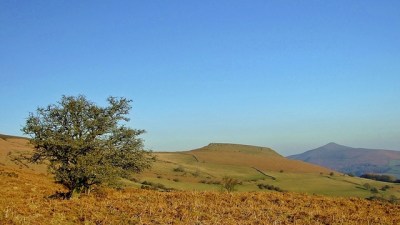 Crug Hywel i Sugar Loaf