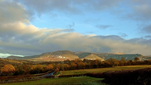 Lekko ośnieżone Black Mountains