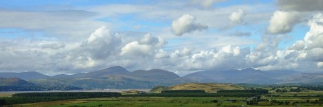 Widok z zamku na Snowdonię i Półwysep Llŷn