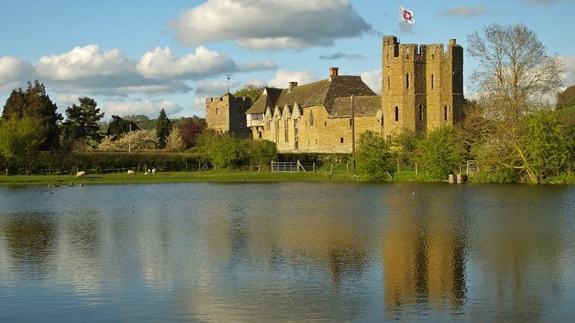 Stokesay Castle