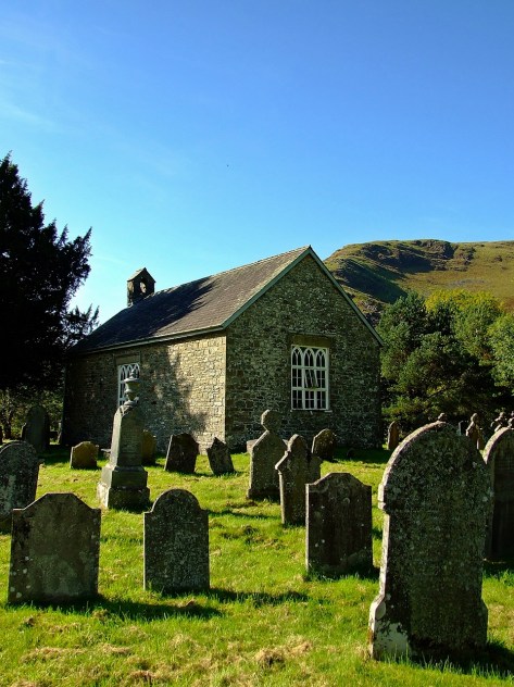 St Paulinus' Church w Ystradffin