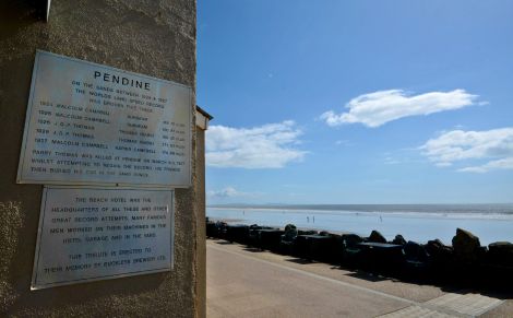 Pendine - tablica pamiątkowa